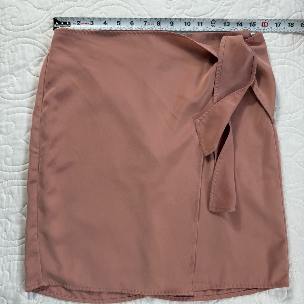 Banana Republic Blush Tie Knot Asymmetrical Wrap Pencil Mini Skirt Womens 4P EUC - Picture 9 of 9